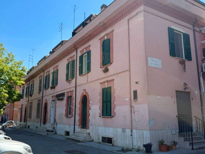 Appartamento trilocale in vendita in Viale dei Romagnoli, Ostia Antica, Roma