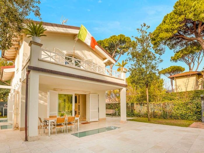 Casa con 6 locali in vendita in Via Duca degli Abruzzi, Centro, Forte dei Marmi