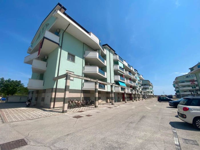 Appartamento quadrilocale in vendita in Viale Torre Costiera, Città Sant'Angelo