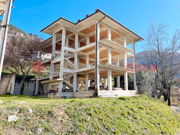 Casa in vendita in via Fontanelle snc, Centro, Poggio Bustone