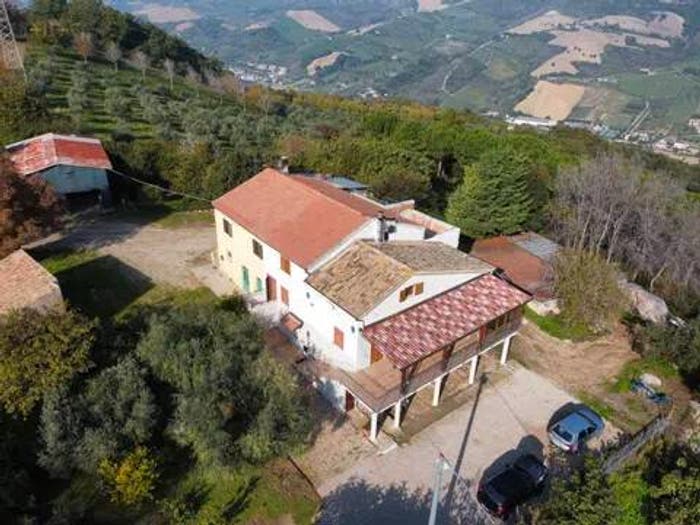Casa con 6 locali in vendita in Contrada San Gregorio, Ripatransone