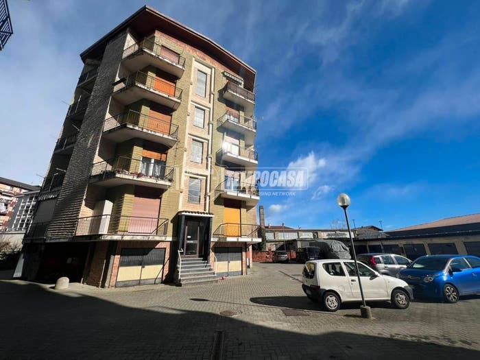Appartamento trilocale in vendita in Via GIUSEPPE VERDI, Centro, Cuorgnè