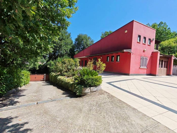 Casa quadrilocale in vendita in Via Leonardo da Vinci, Sant'Angelo a Cupolo