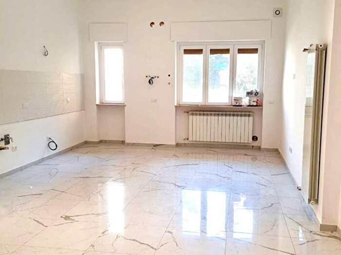 Appartamento con 5 locali in vendita in Via Martiri VI Ott, Centro, Lanciano