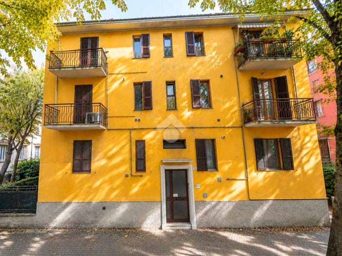 Appartamento trilocale in vendita in Viale mentana, Centro Storico, Parma