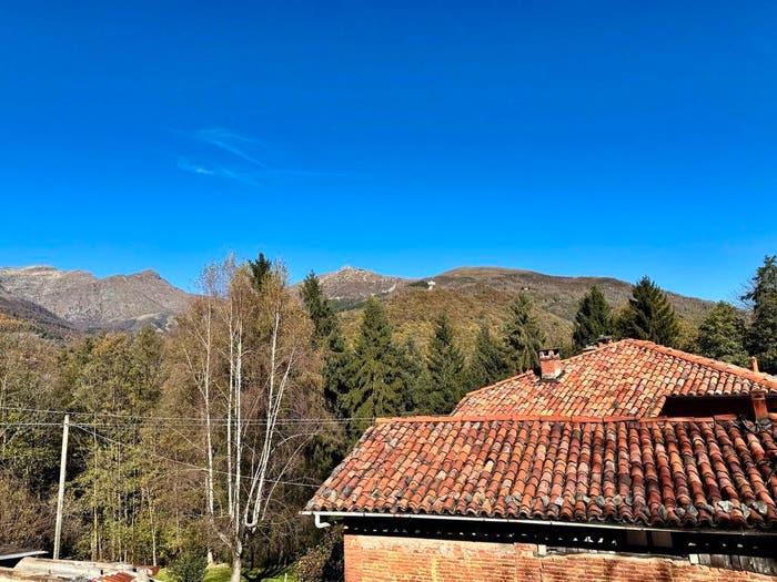 Casa quadrilocale in vendita in Strada Cantone Votta e Cellone, Favaro, Biella