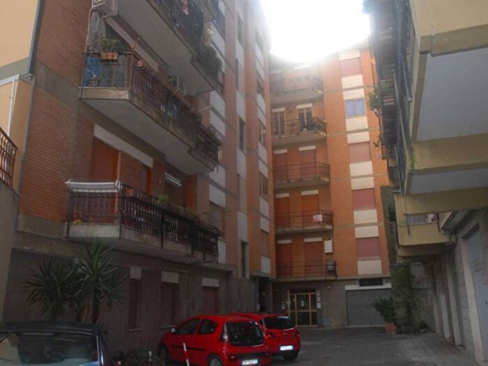 Appartamento trilocale in vendita in via Vincenzo Ciaccio, Centro Storico, Catanzaro