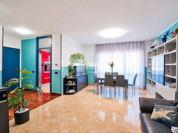 Appartamento trilocale in vendita in Viale Giulio Cesare, Cittadella Villaggio Dalmazia, Novara