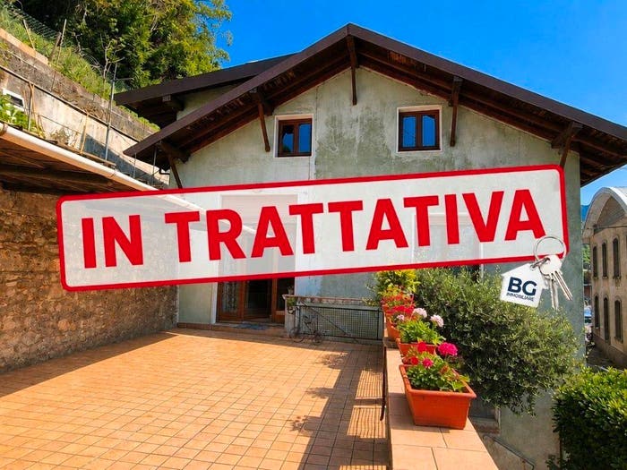 Appartamento quadrilocale in vendita in Via Opifici, Centro, Gandino