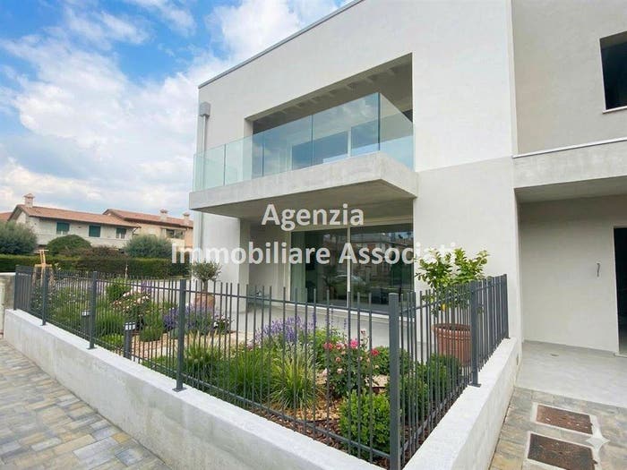 Appartamento quadrilocale in vendita in Via Portile, San Zeno San Giuseppe, Cassola