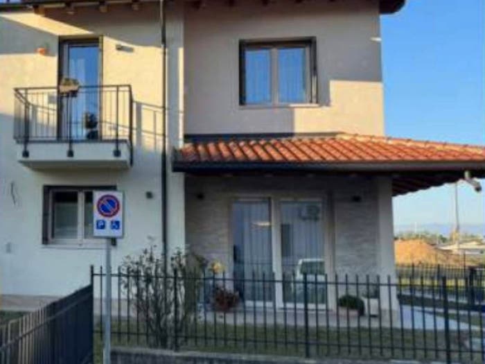 Casa quadrilocale in vendita in Via Camacici, Centro, San Giovanni Lupatoto