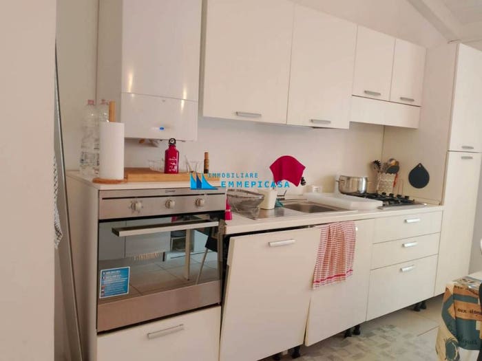 Appartamento con 6 locali in vendita in Via Adelina Zini, Marina di Massa Centro, Massa