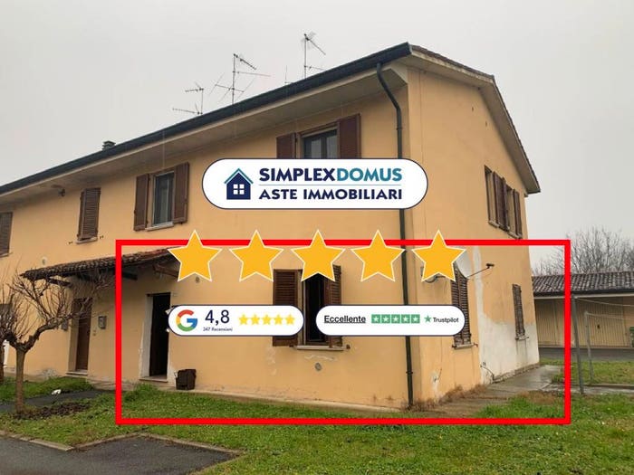 Appartamento con 5 locali in vendita in Piazza Novembre, Centro, Redondesco