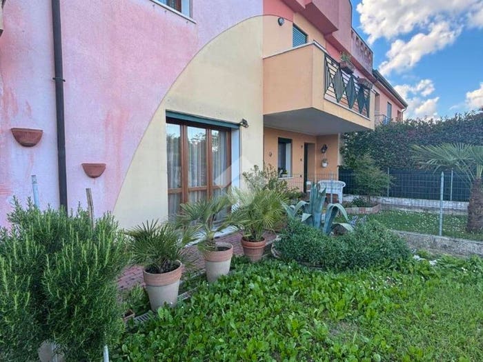 Casa quadrilocale in vendita in Via Don Giuseppe Breda, Vescovana