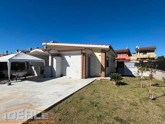 Casa bilocale in vendita in Via Scrivia, Tor San Lorenzo Nuova California, Ardea