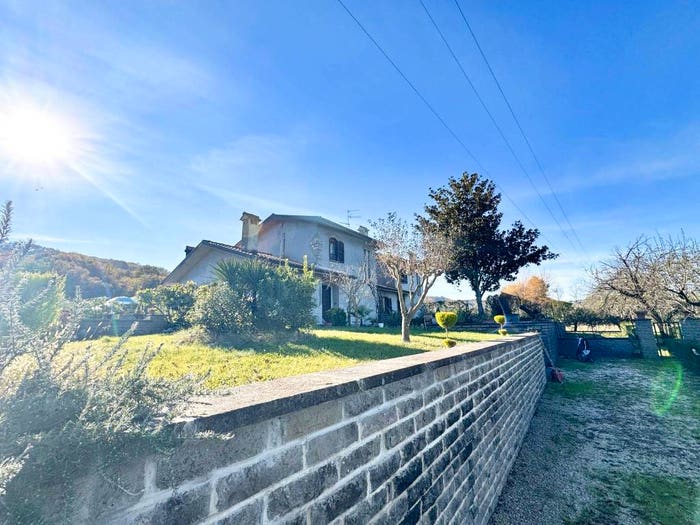 Casa con 5 locali in vendita in Vocabolo Bagno, Orte
