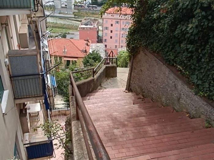 Appartamento bilocale in vendita in Via delle Gavette, Molassana, Genova