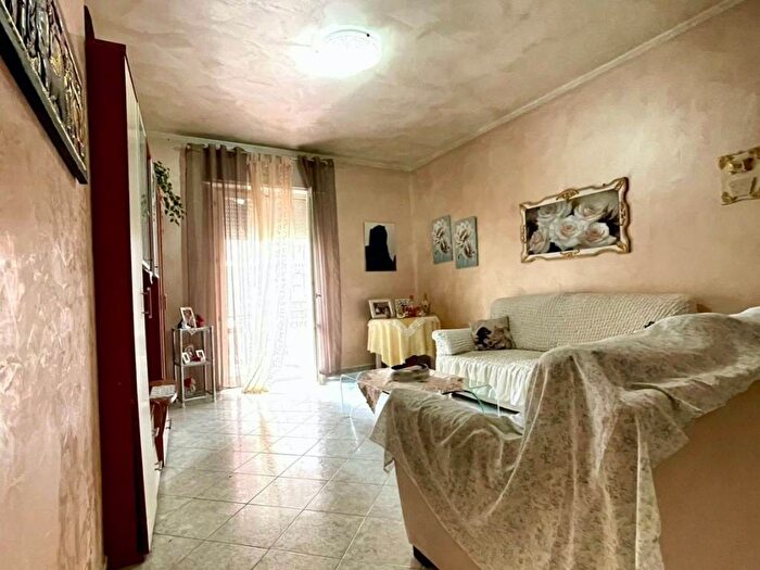 Appartamento trilocale in vendita in Via Erasmo Malvicini, Via Colombo, Piacenza