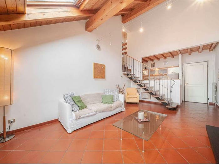 Appartamento trilocale in vendita in via Marco Meloni, Centro Storico, Carpi