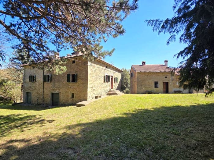 Casa con 6 locali in vendita in Via Sant'Andrea, Castel del Rio