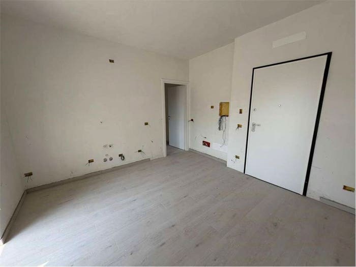 Appartamento trilocale in vendita in Via Maggio, Centro, Lentate sul Seveso