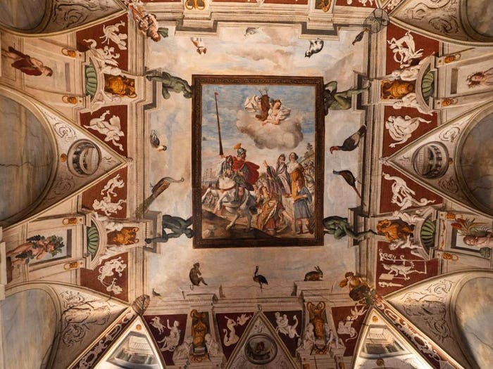 Casa con 6 locali in vendita in Via Porta San Marco, Centro Storico, Pistoia