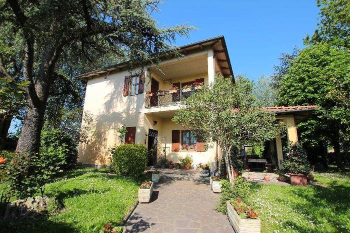 Casa con 6 locali in vendita in Via Bazzane, Centro, Calderara di Reno