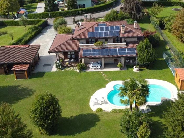 Casa quadrilocale in vendita in Via Giuseppe Verdi, Molteno