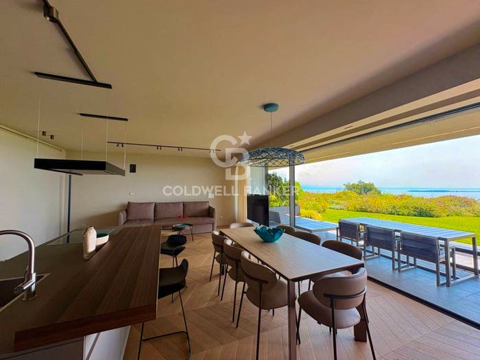 Casa quadrilocale in vendita in Via Costa Lunga, Padenghe sul Garda