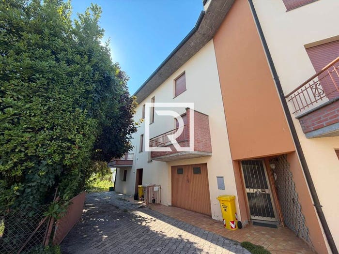 Casa quadrilocale in vendita in VIA CELLETTA DEI PASSERI, Romiti, Forlì