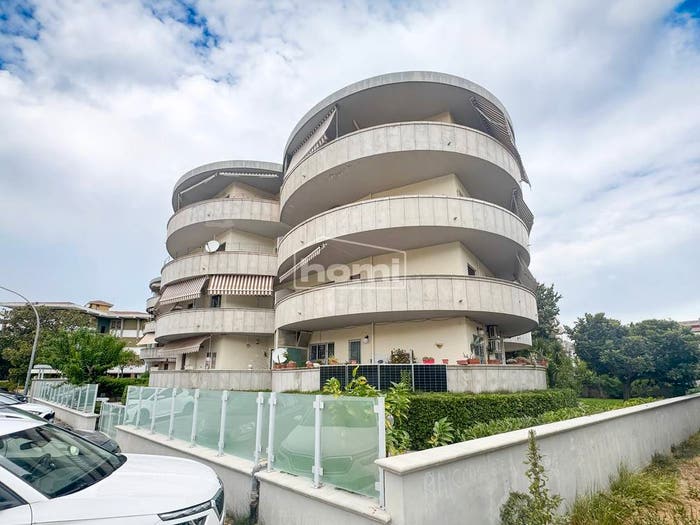Appartamento trilocale in vendita in Viale Monte Velino, Centro, Francavilla al Mare