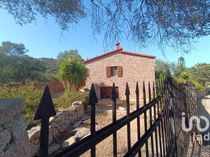 Casa con 6 locali in vendita in Via Cugnana, Cugnana, Olbia