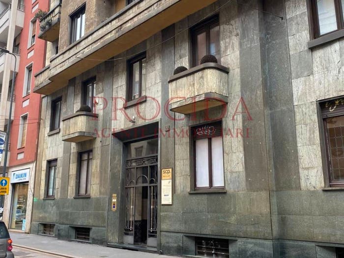 Appartamento quadrilocale in vendita in Viale Tunisia, Buenos Aires, Milano