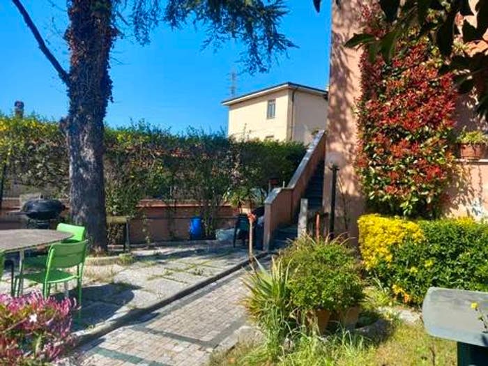 Casa quadrilocale in vendita in Via Livornese, La Vettola, Pisa