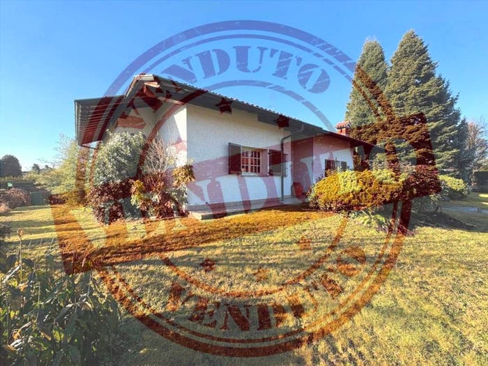Casa quadrilocale in vendita in Via delle Vigne, Cirimido