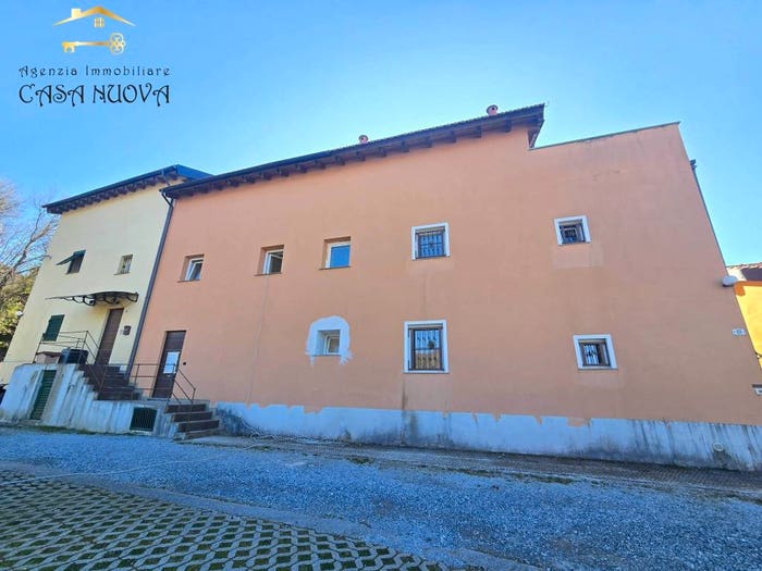 Casa con 6 locali in vendita in Via di Casanova, Bolzaneto, Genova