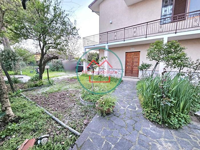 Casa con 5 locali in vendita in Via Silvio Pellico, Centro, Monsummano Terme