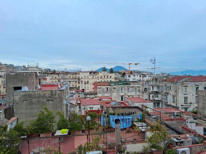 Appartamento trilocale in vendita in Vico San Guido, Chiaia, Napoli