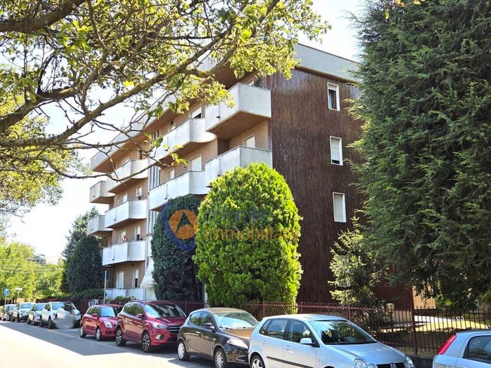 Appartamento quadrilocale in vendita in via Formazza, Ospedale, Busto Arsizio