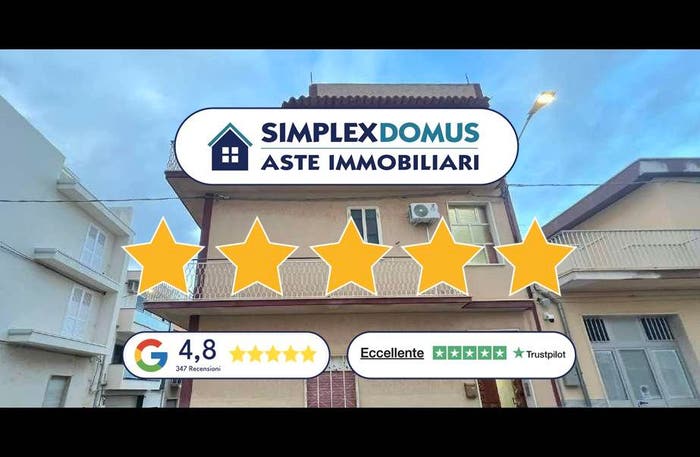 Appartamento quadrilocale in vendita in Via Giuseppe Lister, Centro, Comiso