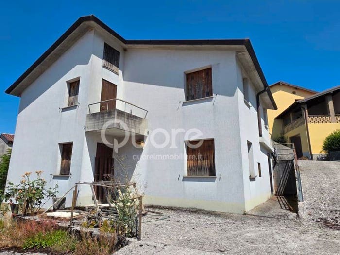 Casa quadrilocale in vendita in Frazione Villanova delle Grotte, Villanova, Lusevera