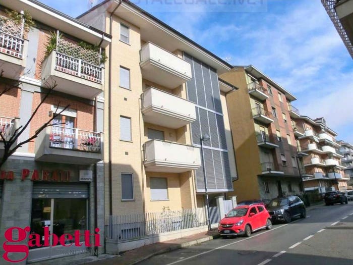 Appartamento trilocale in vendita in Via Crimea, Centro, Bra