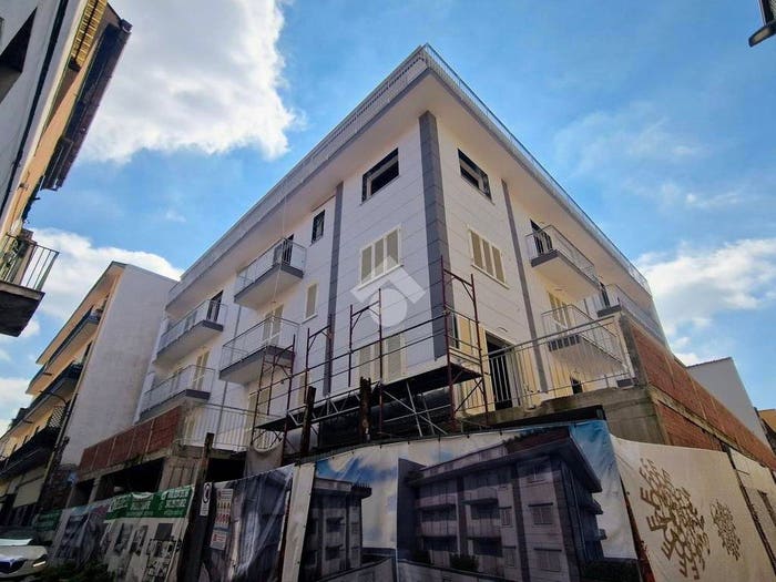 Appartamento quadrilocale in vendita in Corso Giuseppe Garibaldi, Frattamaggiore