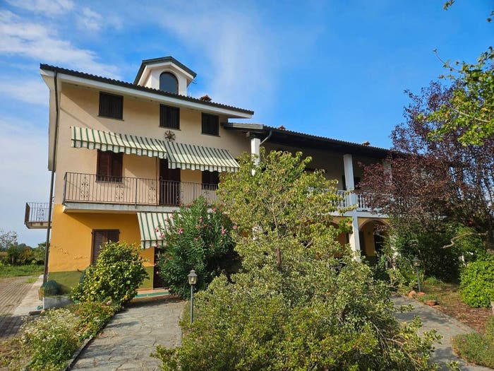 Casa con 6 locali in vendita in Strada Galli, Galli, Crescentino