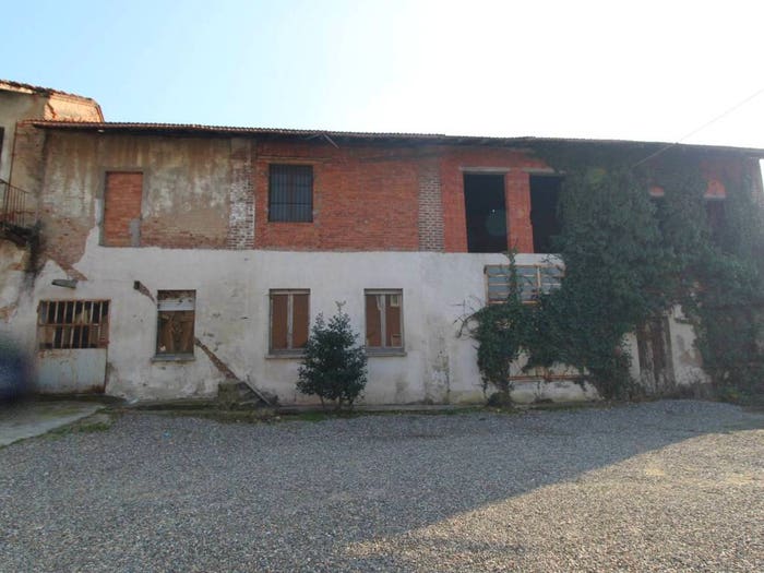 Casa con 6 locali in vendita in Via Roma, Centro, Marnate