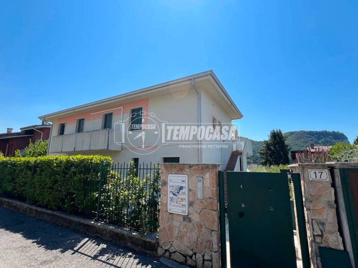 Appartamento bilocale in vendita in Via Brunelleschi, Garda
