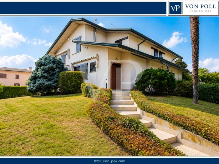 Casa con 5 locali in vendita in Via Fratelli Zorzato, Centro, Monticello Conte Otto