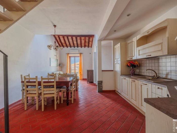 Casa quadrilocale in vendita in Case Sparse Montefioralle, Greve in Chianti