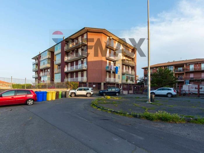 Appartamento quadrilocale in vendita in Via Cassiopea, San Giovanni Galermo, Catania
