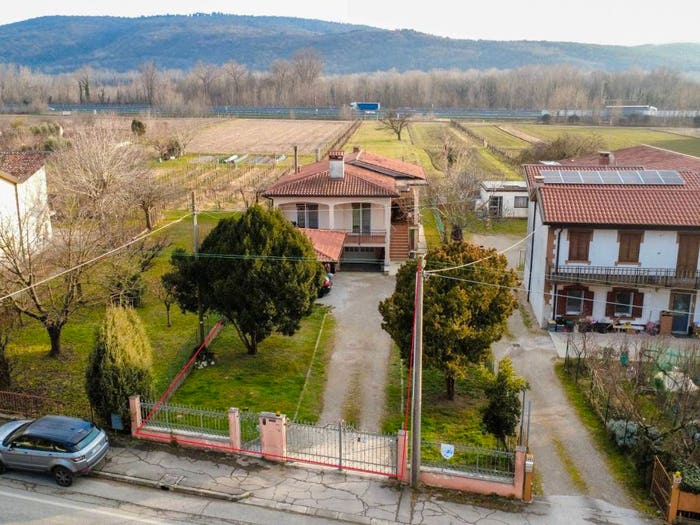 Casa quadrilocale in vendita in Via Gorizia, Centro, Farra d'Isonzo